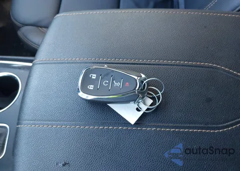 2021 Chevrolet Traverse Awd Rs z USA, uszkodzony, nr VIN 1GNEVJKWXMJ240629